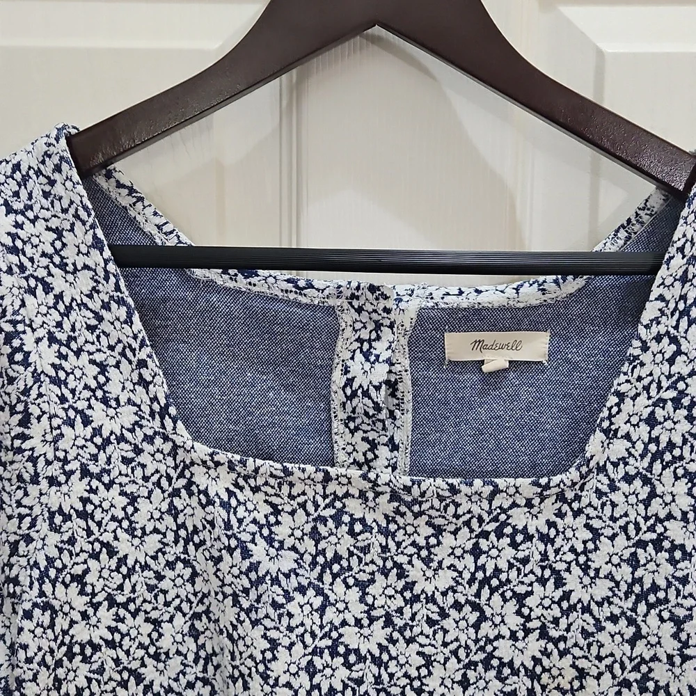 Madewell Blue Embossed Floral Square Neck Top Sz M